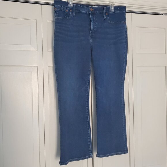 Madewell Mid Rise Kick Out Jeans Medium Indigo Wash size 32 - Picture 2 of 11